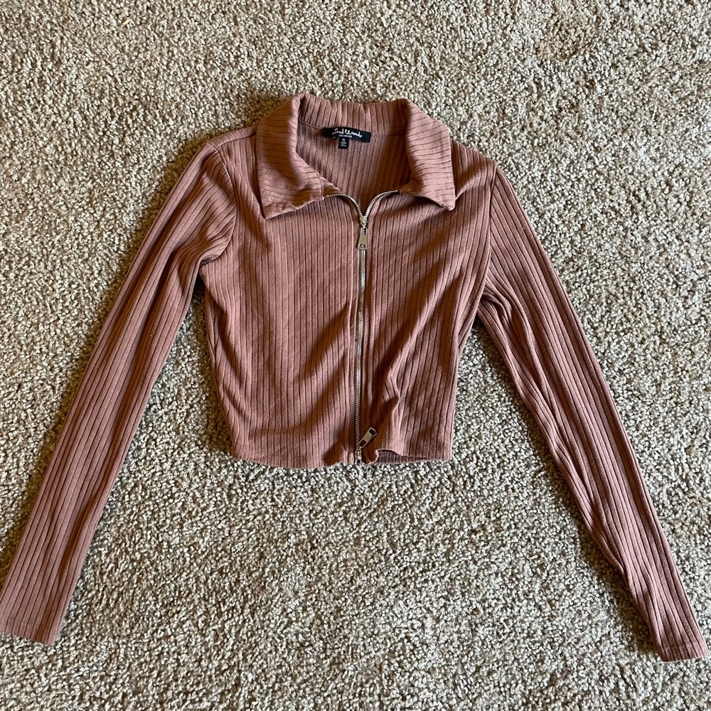 Brown long sleeve zip up